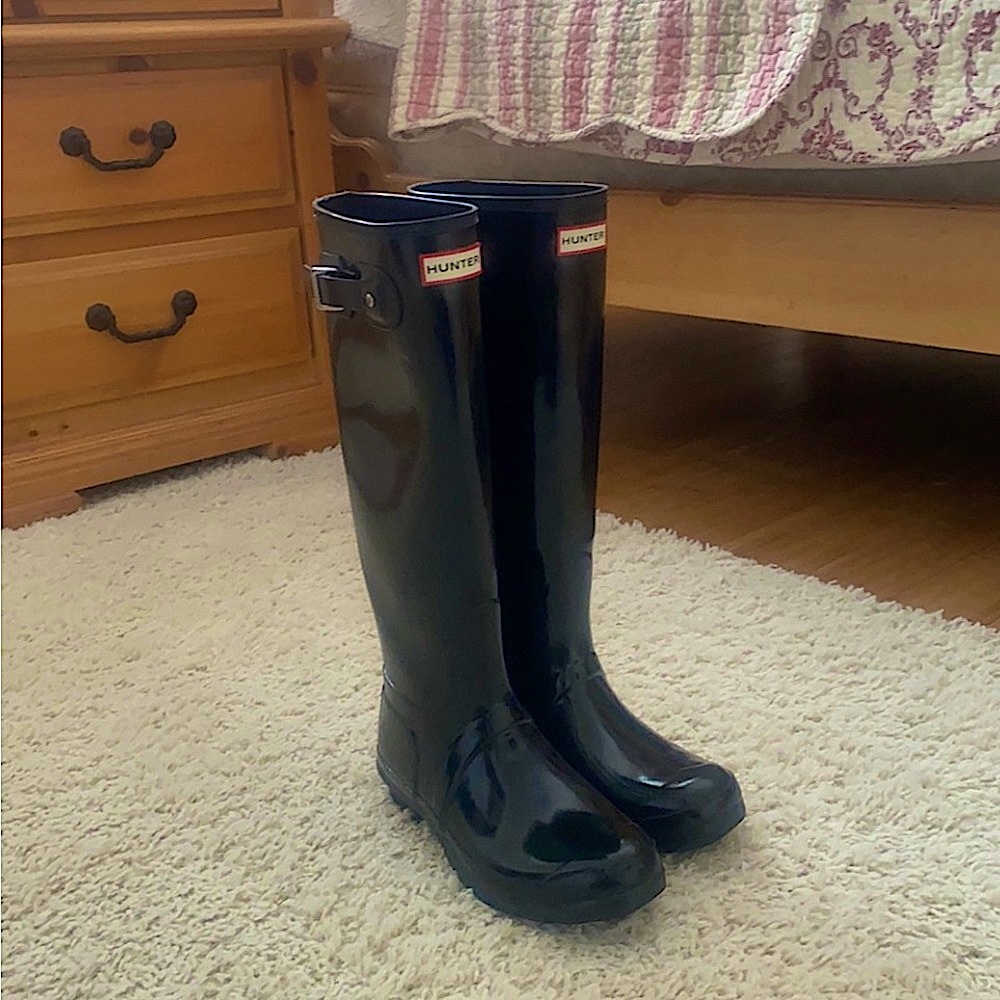 Hunter black boots